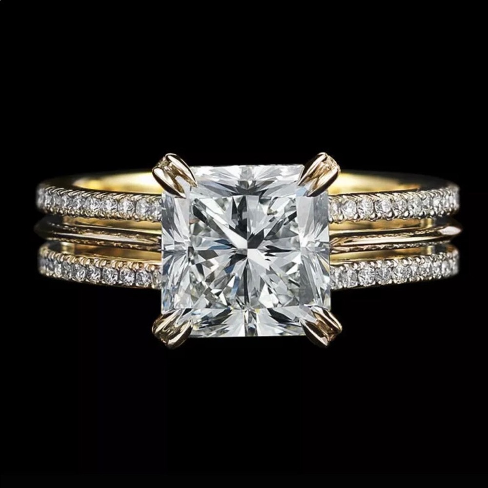 NWT Ladies White Sapphire Ring Sz 6